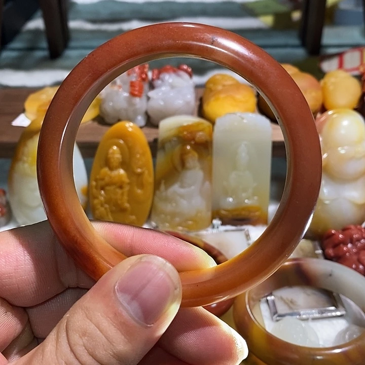 石英质玉（黄龙玉）未镶嵌吊坠(不含链)63圈口
