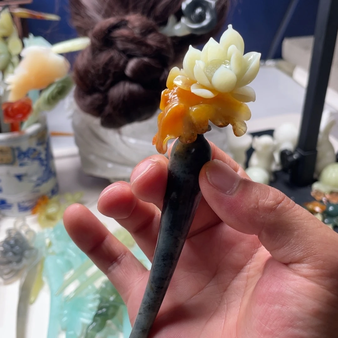 【闪购商品】蛇纹石玉未镶嵌发饰叶*丽