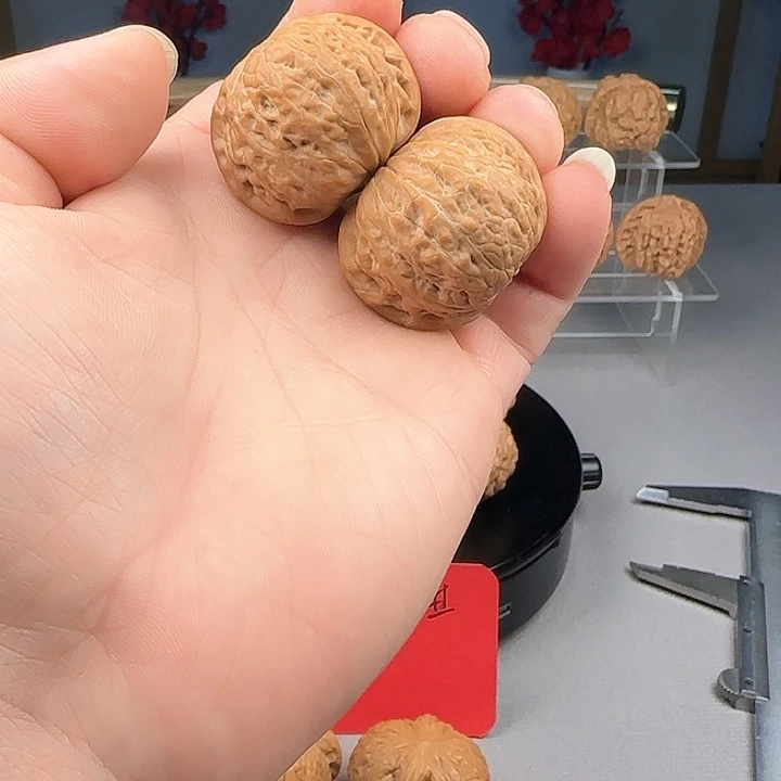 桃核把件安*铁锤妹妹