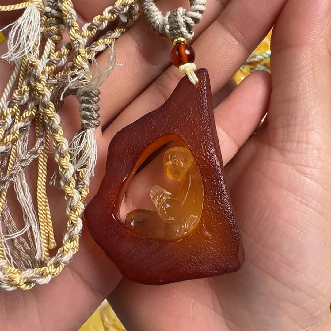 琥珀未镶嵌裸石琥珀