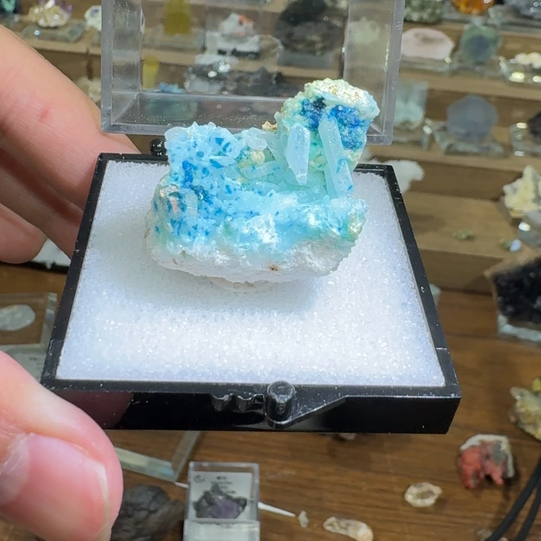 月下珠宝严选矿物