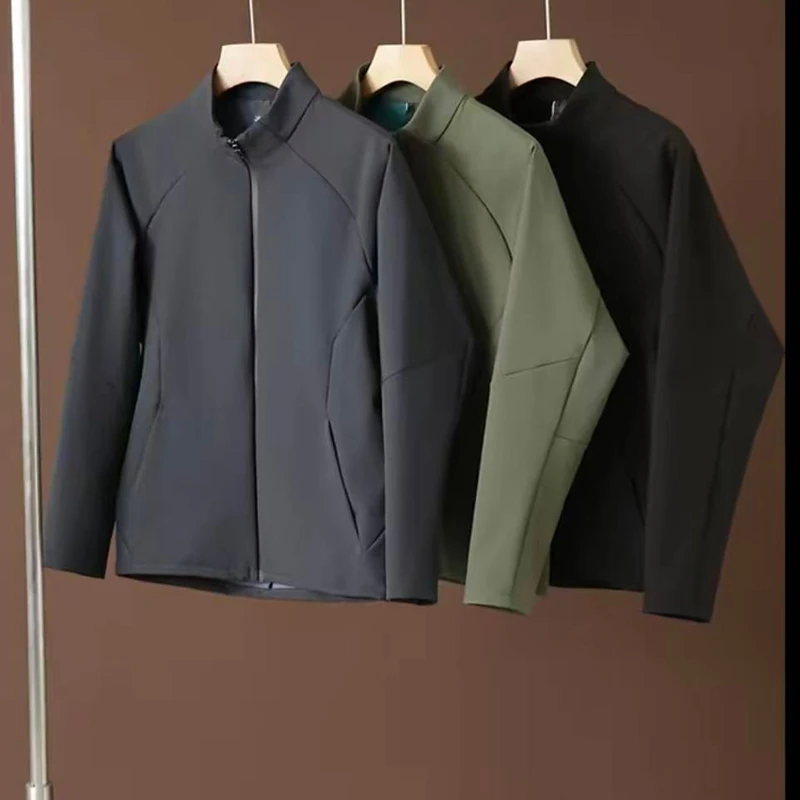 4D动态立裁防风加绒 秋冬男户外登山休闲立领软壳夹克