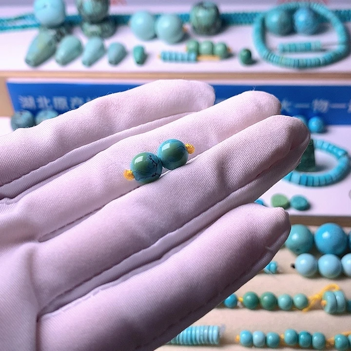 绿松石未镶嵌挂件