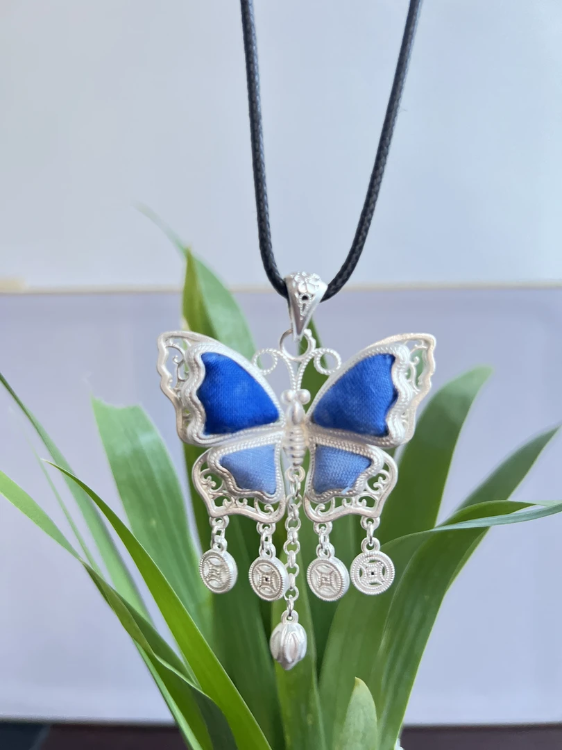 民族风双层蝴蝶吊坠