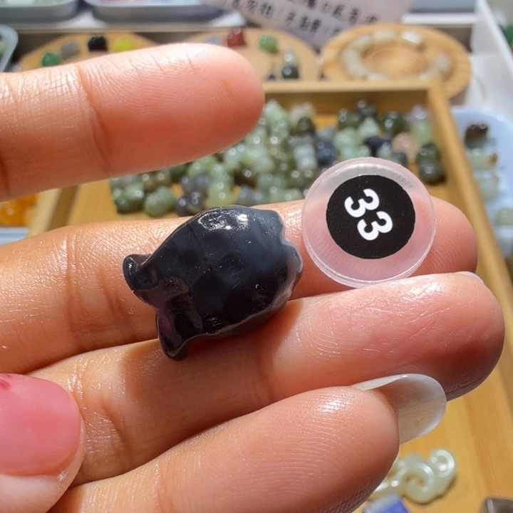 和田玉未镶嵌珠宝奇石