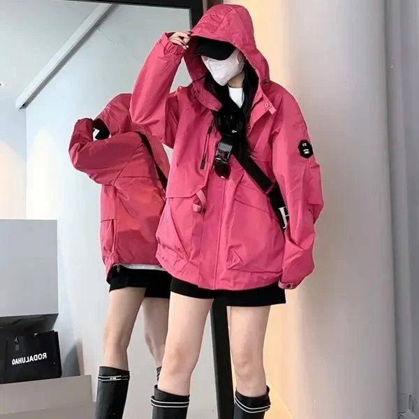 481春季休闲户外旅行防风连帽开衫外套冲锋衣男女情侣款时尚外套