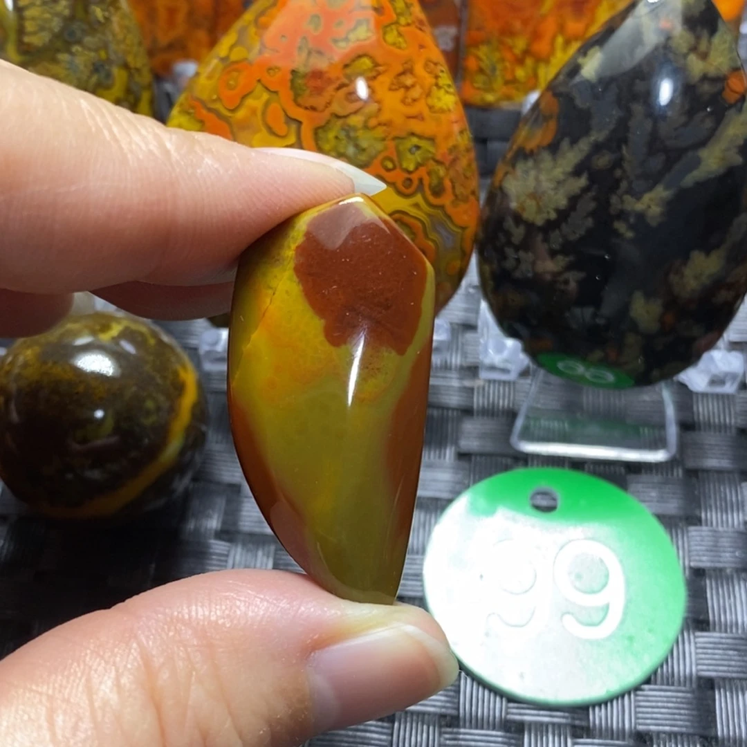 未镶嵌颈饰玛瑙/玉髓面**光