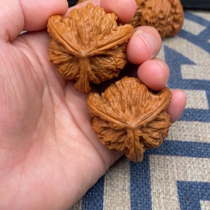 吊坠文玩核桃✪****✪三棱