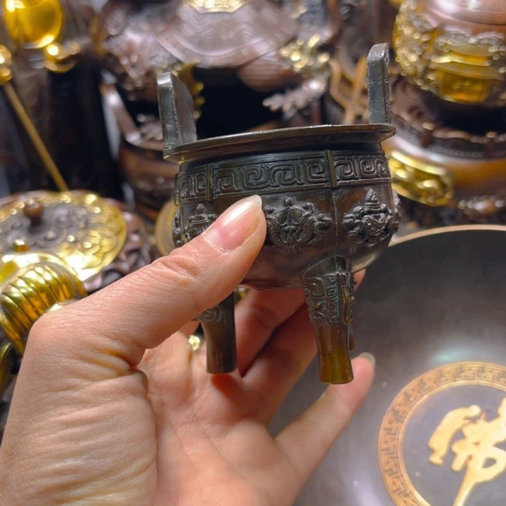 铜器摆件收收藏藏