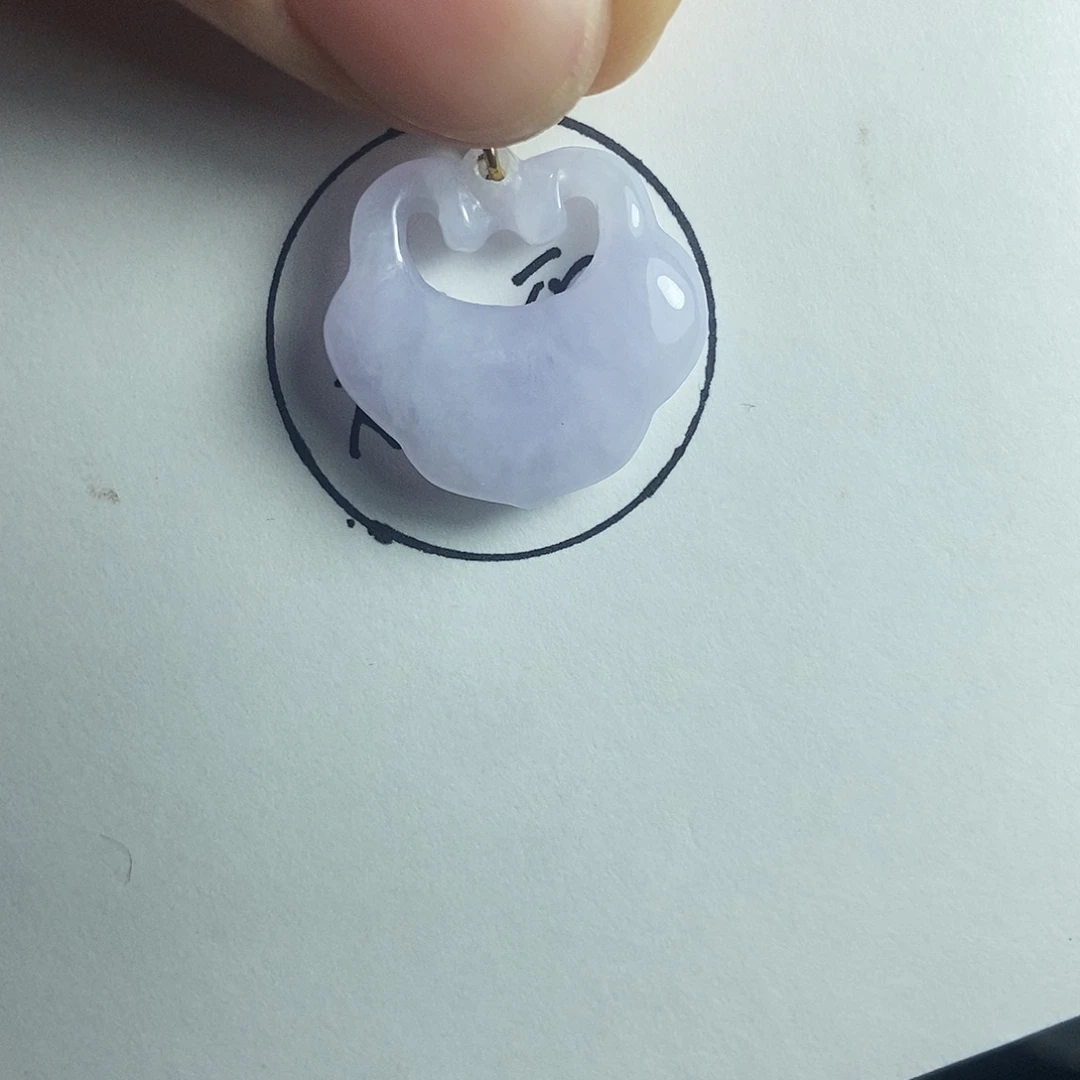 翡翠未镶嵌颈饰11
