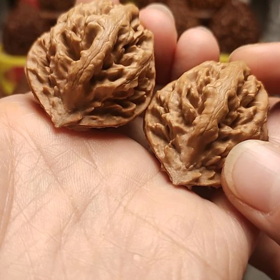 文玩核桃吊坠龙头灯笼11