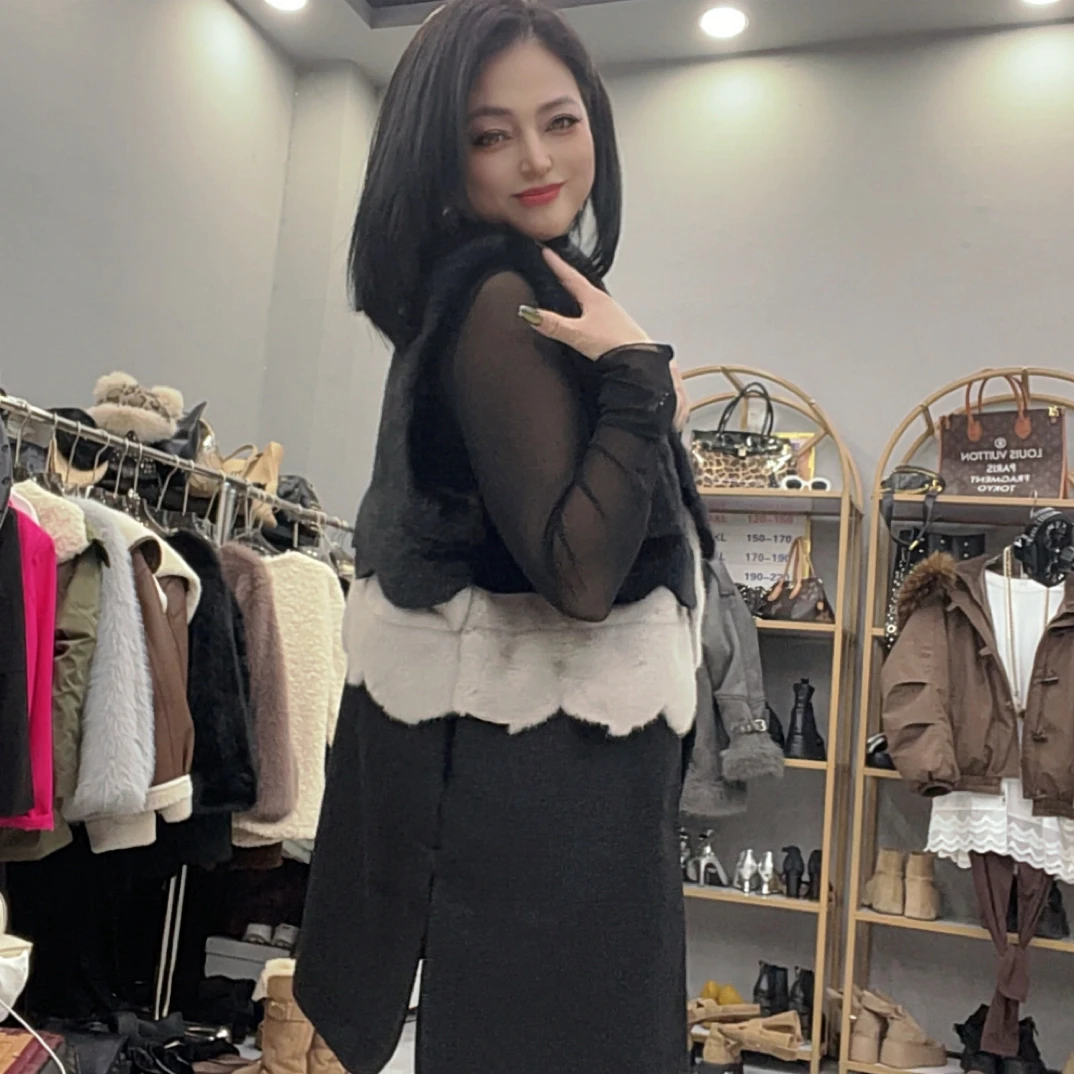 【月姐家】加肥大码女装洋气拼色胖MM显瘦毛毛马甲