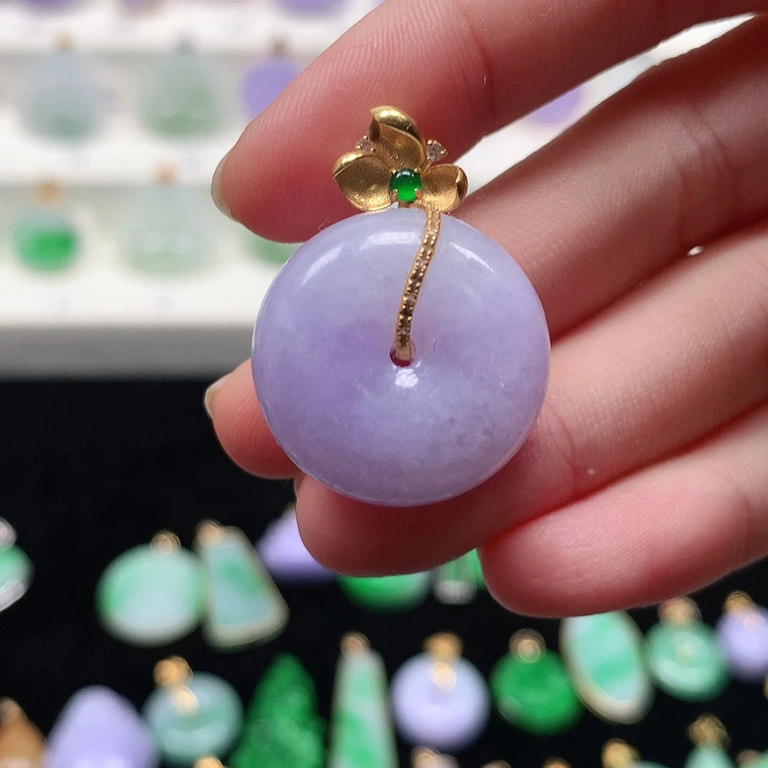 颈饰18K金镶嵌翡翠翡翠吊坠