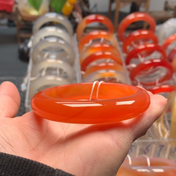 玛瑙/玉髓未镶嵌手镯