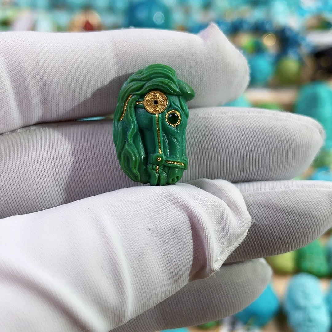 绿松石未镶嵌珠宝奇石