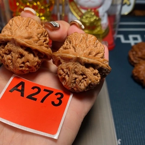 子***杰核桃凤凰台。    273