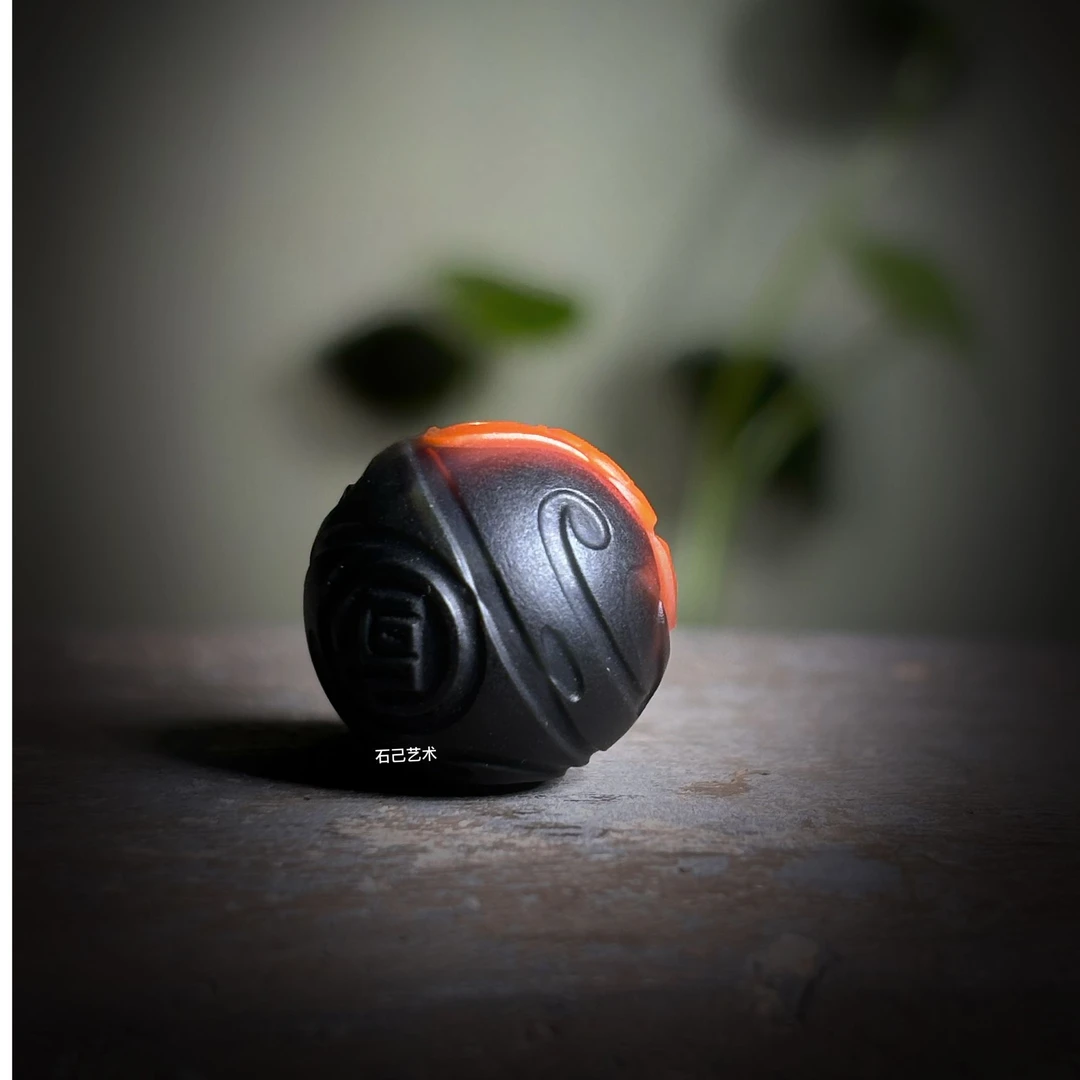 苏州石己黑红包浆博古纹圆珠15.17mm