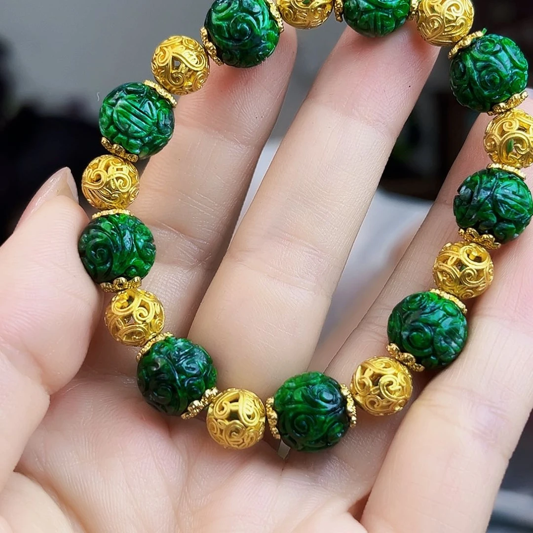 翡翠未镶嵌颈饰多样性