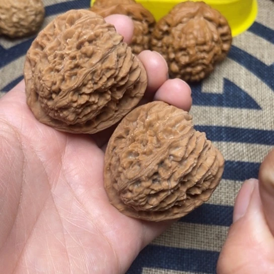 吊坠文玩核桃南疆