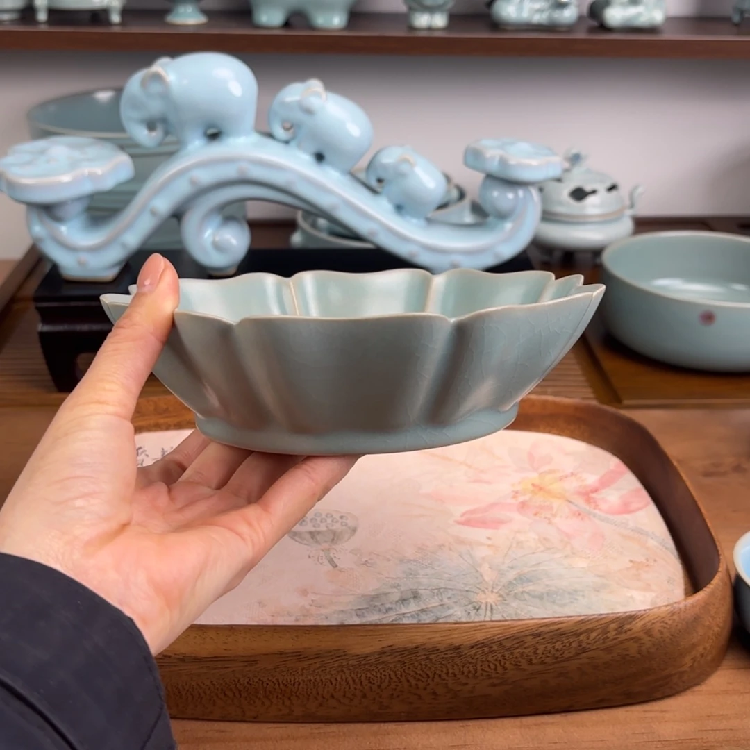 仿古釉芙蓉盘微微瑕