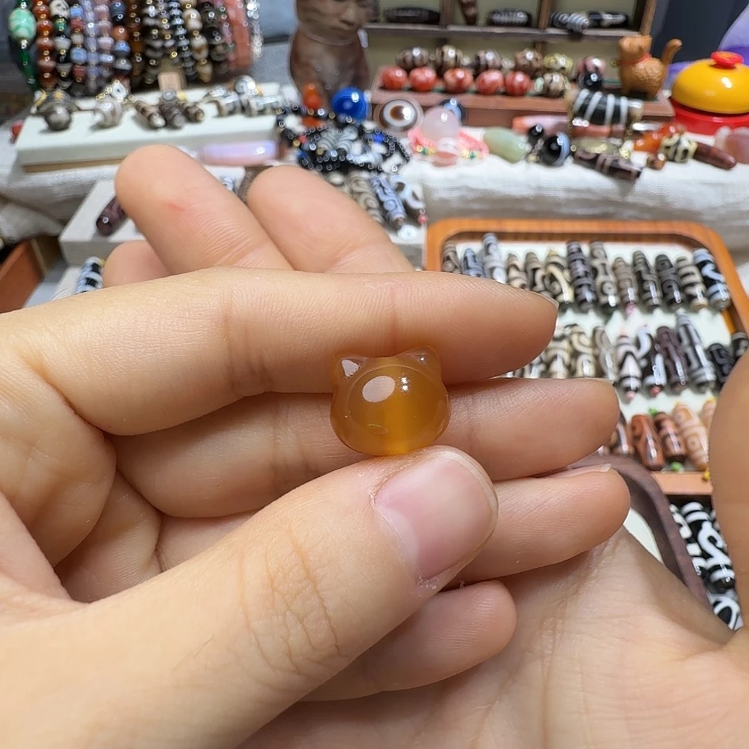 鱼****未镶嵌颈饰玛瑙/玉髓