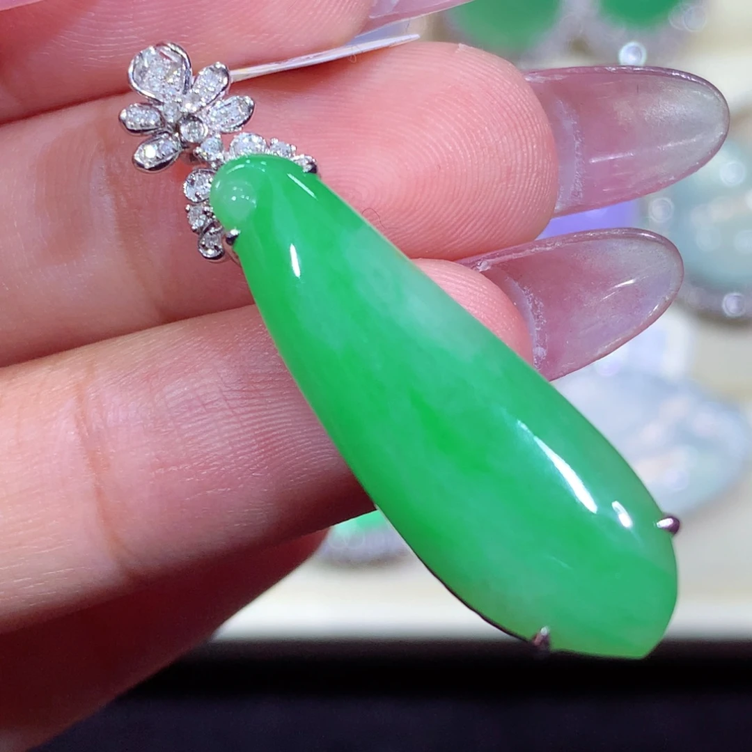 翡翠18K金镶嵌吊坠(不含链)