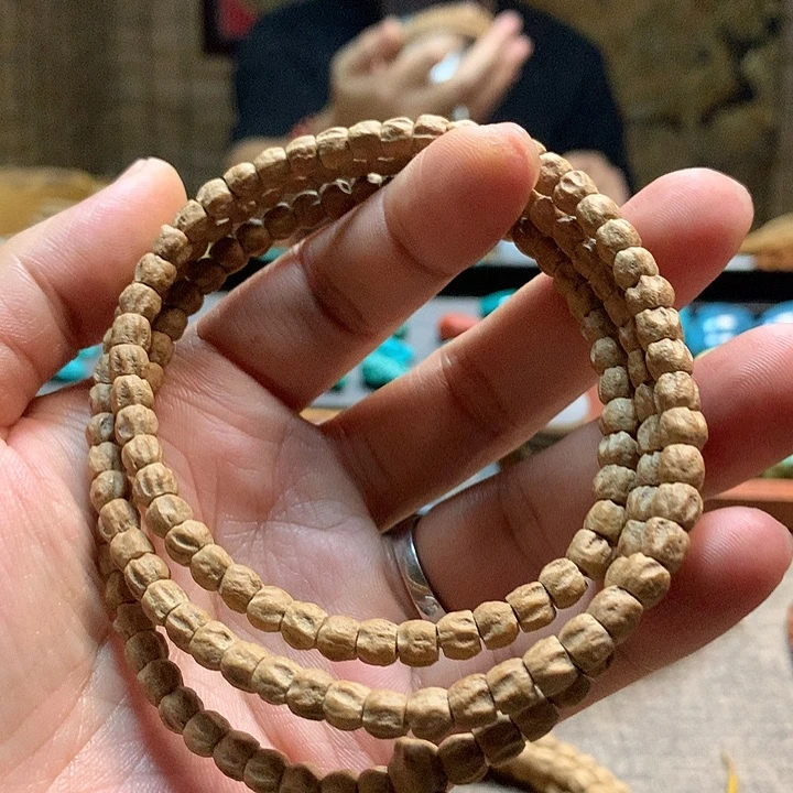 吊坠柏香籽/百香籽热振粉皮红油方块顺