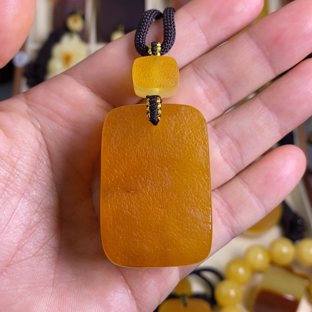 蜜蜡未镶嵌裸石大漠