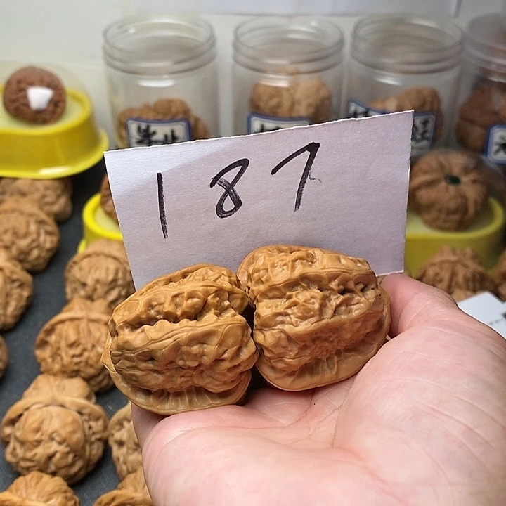 核桃蛤蟆39斤左右一个人的