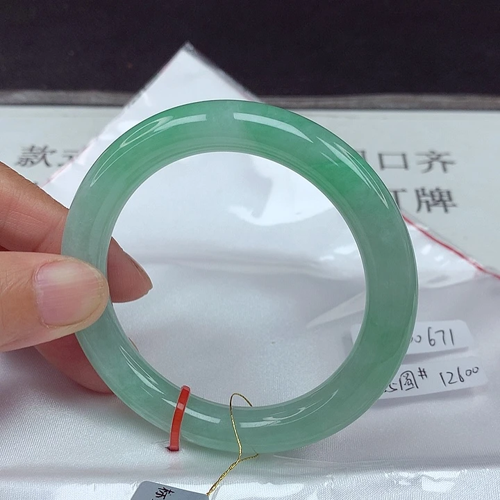 翡翠未镶嵌手镯55圈0671