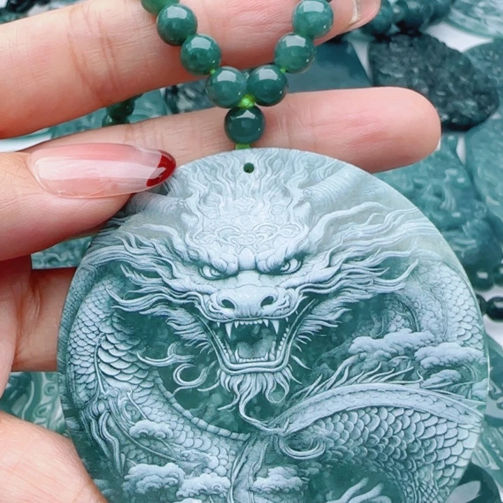 翡翠未镶嵌颈饰多样性发货天然A货翡翠