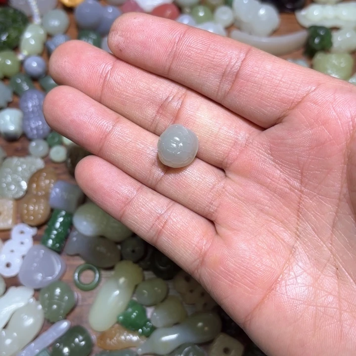 和田玉珠宝半成品未镶嵌