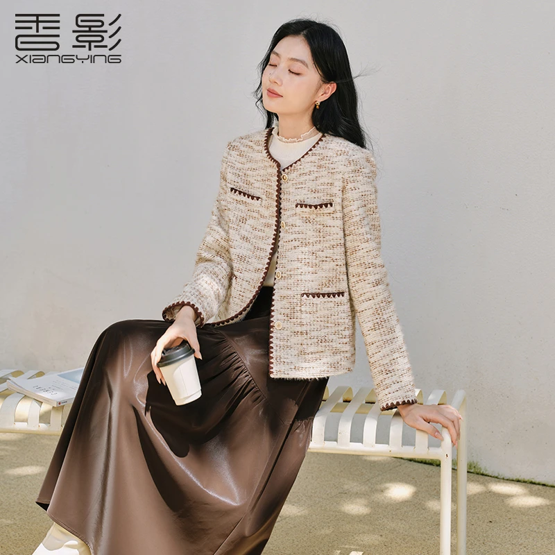 【直播专享】F85A138短外套 香影贝壳绣圆领驼色外套女新款气质正