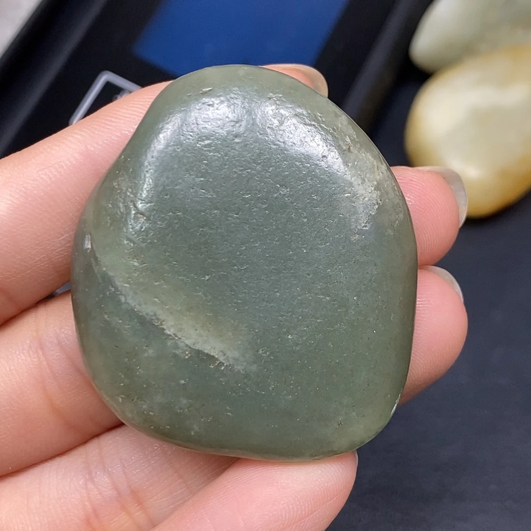 和田玉（糖玉）未镶嵌挂件