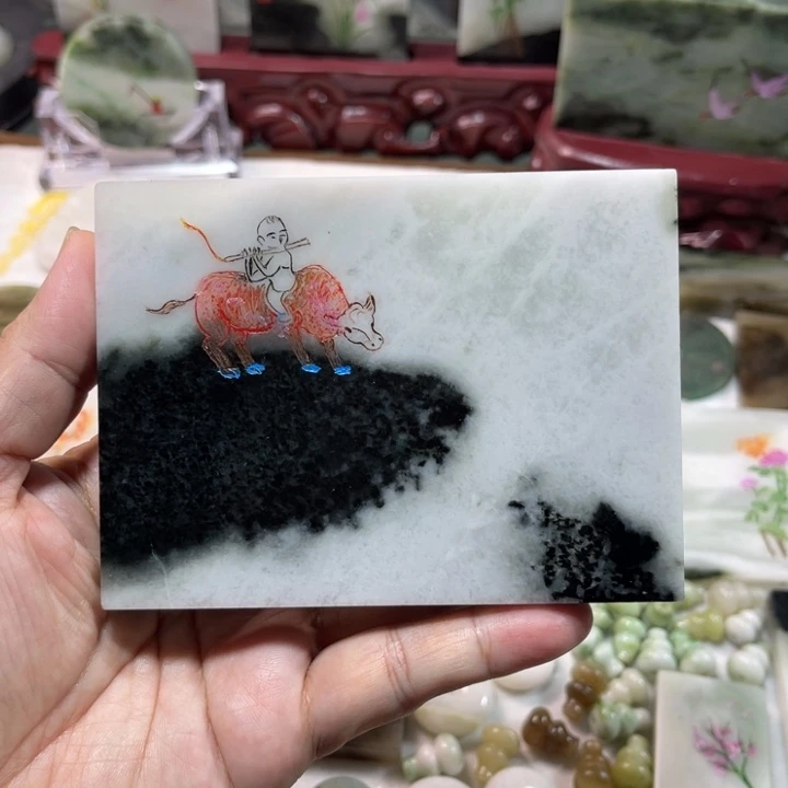 独山玉未镶嵌颈饰小摆