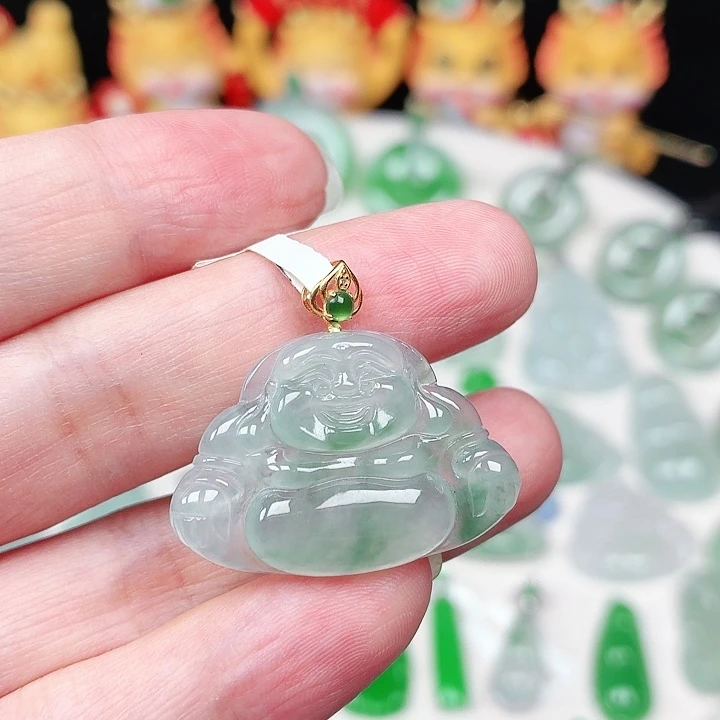 颈饰18K金镶嵌翡翠缅甸天然A货翡翠