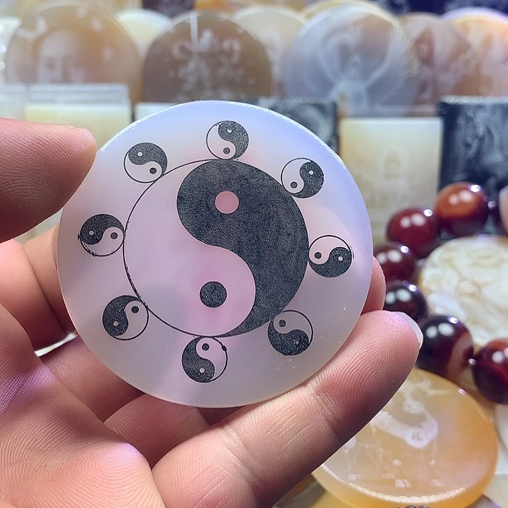 未镶嵌颈饰玛瑙/玉髓