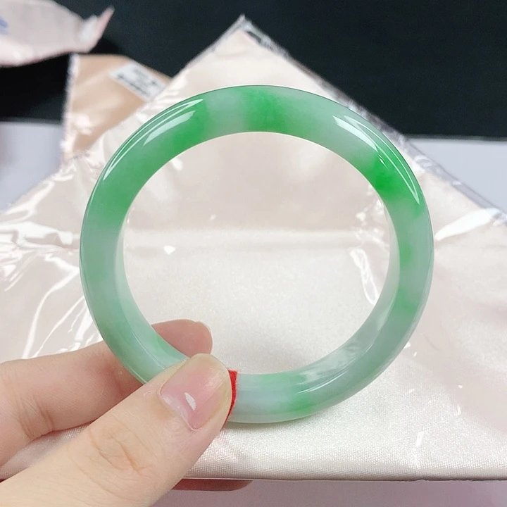 未镶嵌手镯翡翠翡翠905