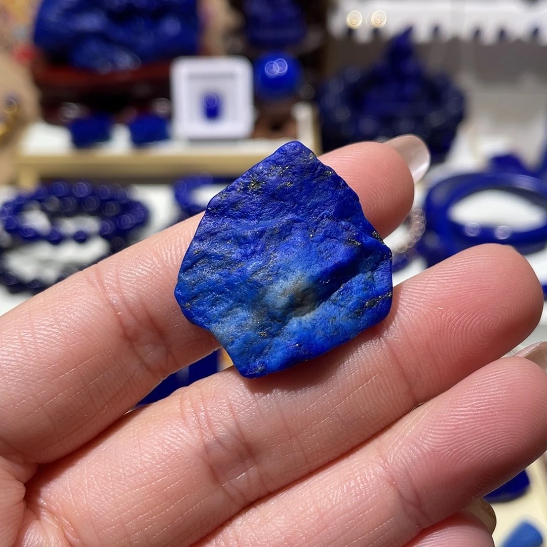 青金石未镶嵌精品玉化原石