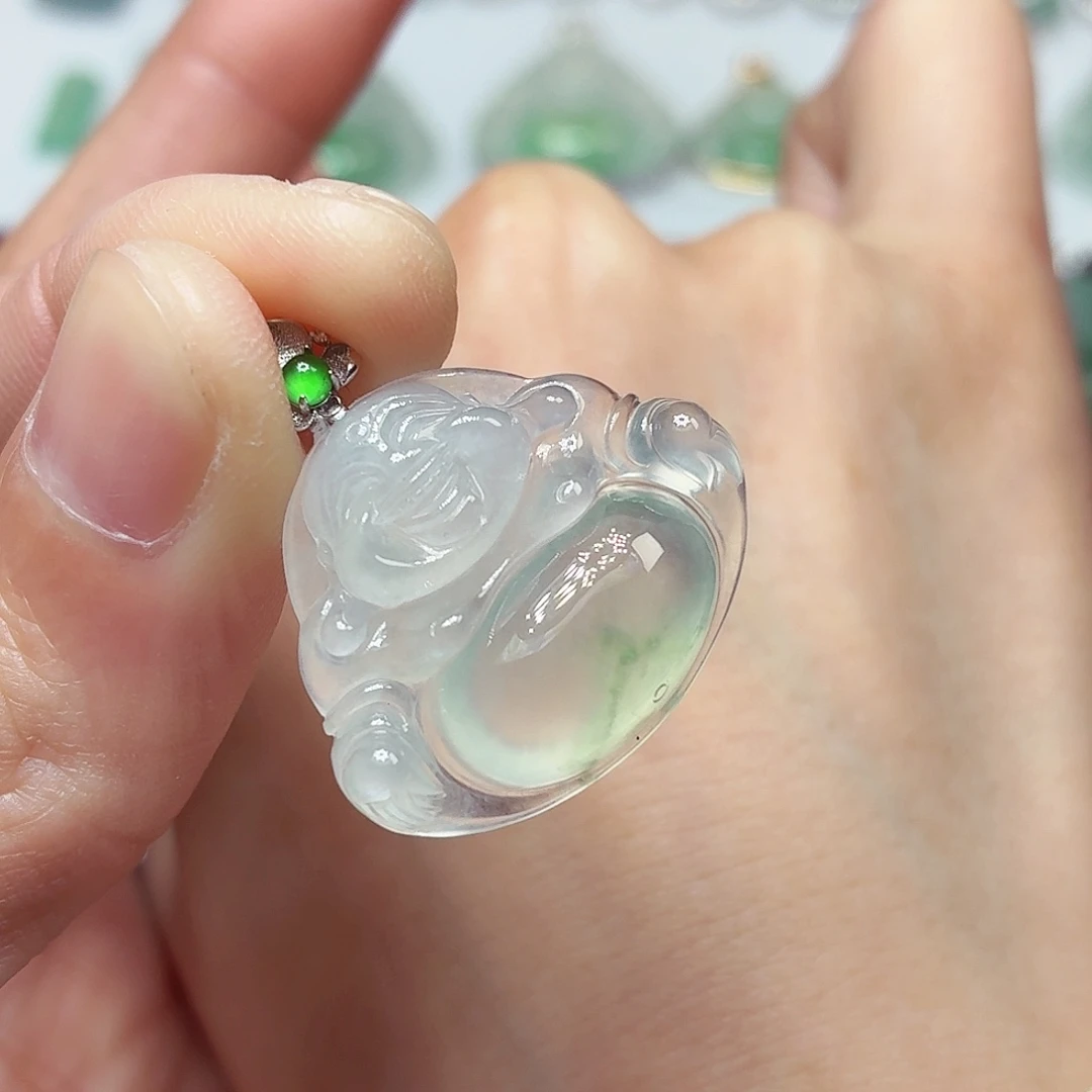 翡翠18K金镶嵌颈饰佛公20.8mm-25.3mm-5.9mm