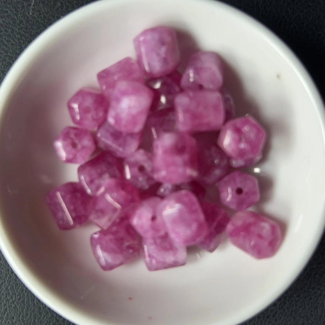散珠W3105粉碧玺六棱柱10×8MM*10颗