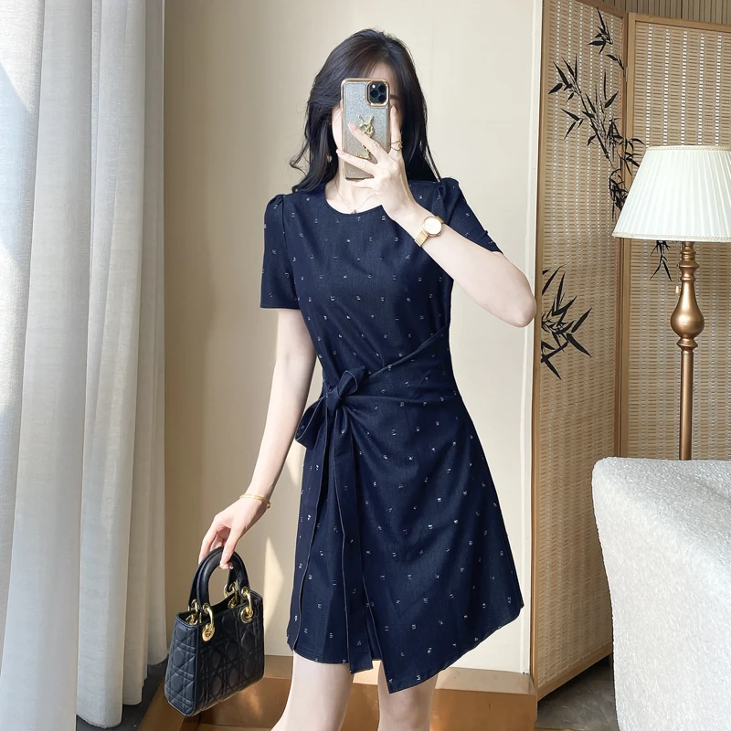 夏季短袖牛仔连衣裙收腰小众裙子洋气时尚假两件A字裙出游女装