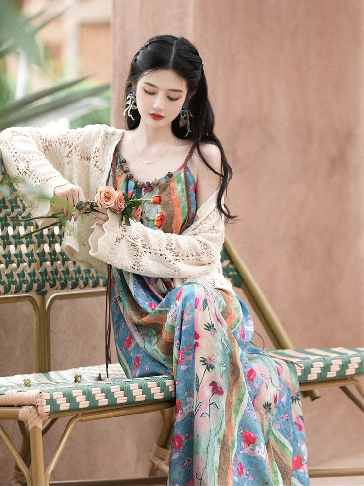 新中式国风套装云南旅游穿搭女装民族风拍照油画吊带连衣裙开衫