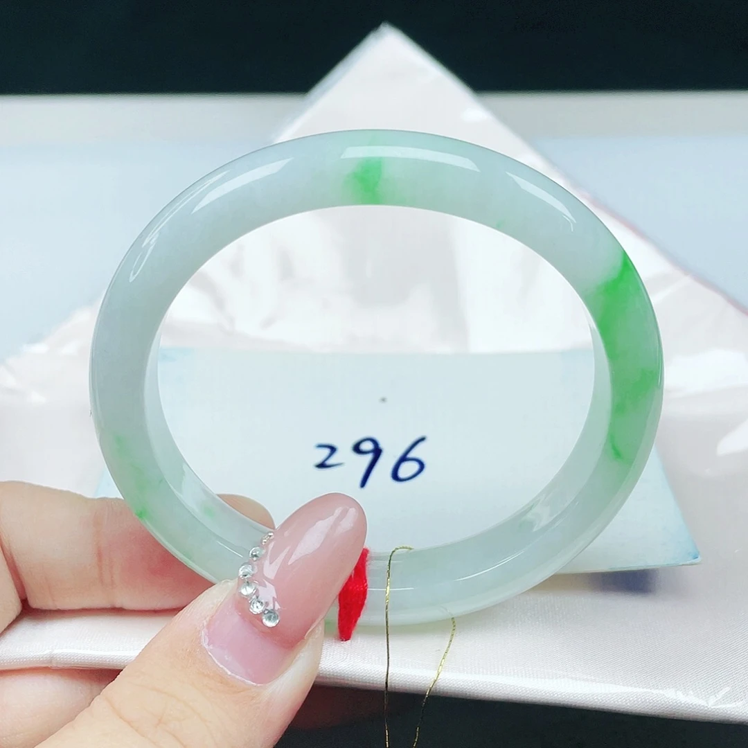 翡翠未镶嵌手镯 贵妃55+