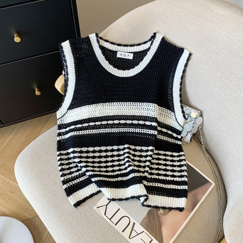 2025夏季新款法式复古条纹无袖镂空背心上衣女洋气吊带冰丝针织衫