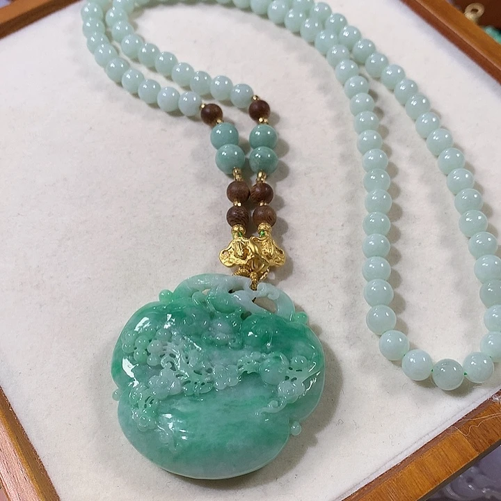 翡翠未镶嵌颈饰翡翠吊坠