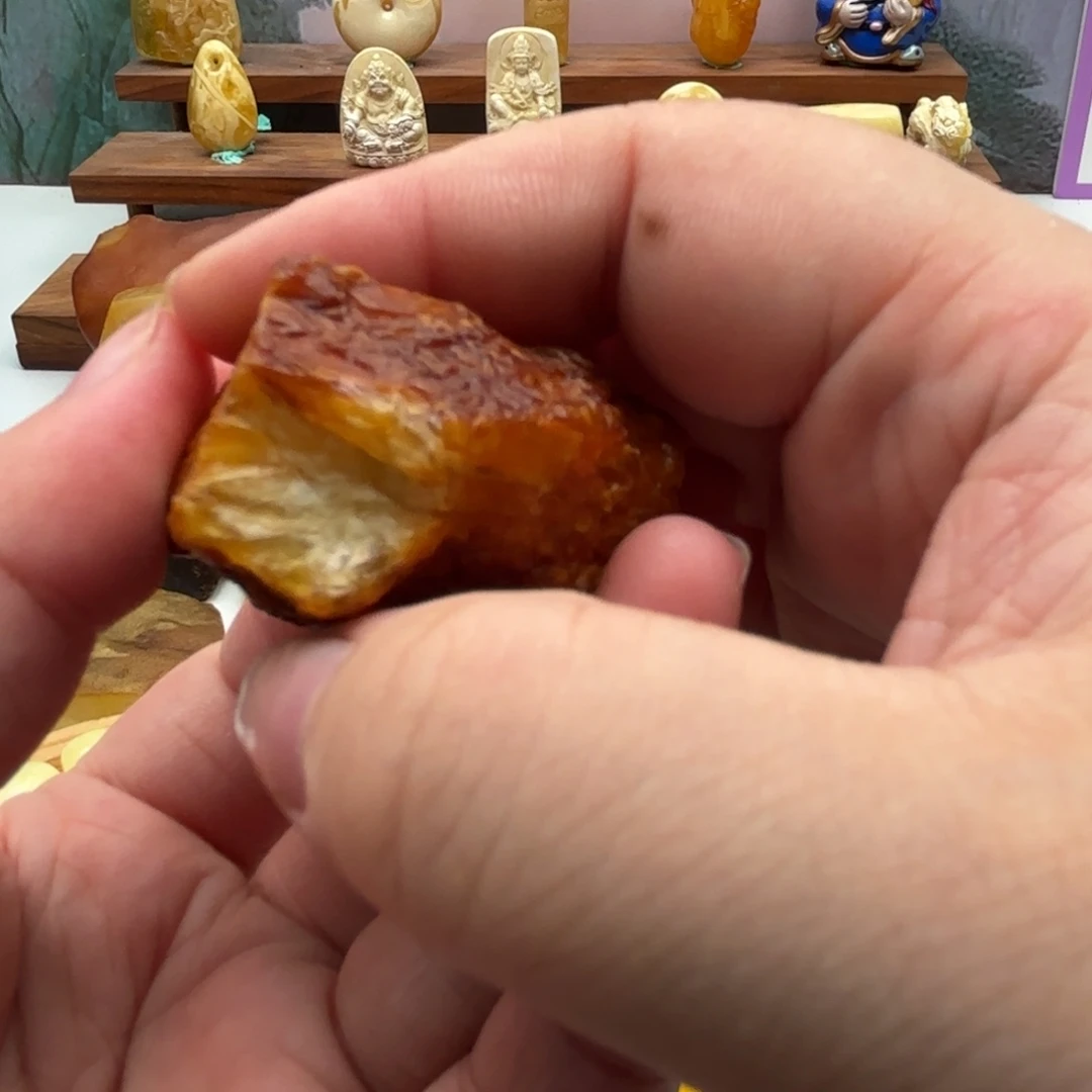 彩***飞定制琥珀未镶嵌蜜蜡