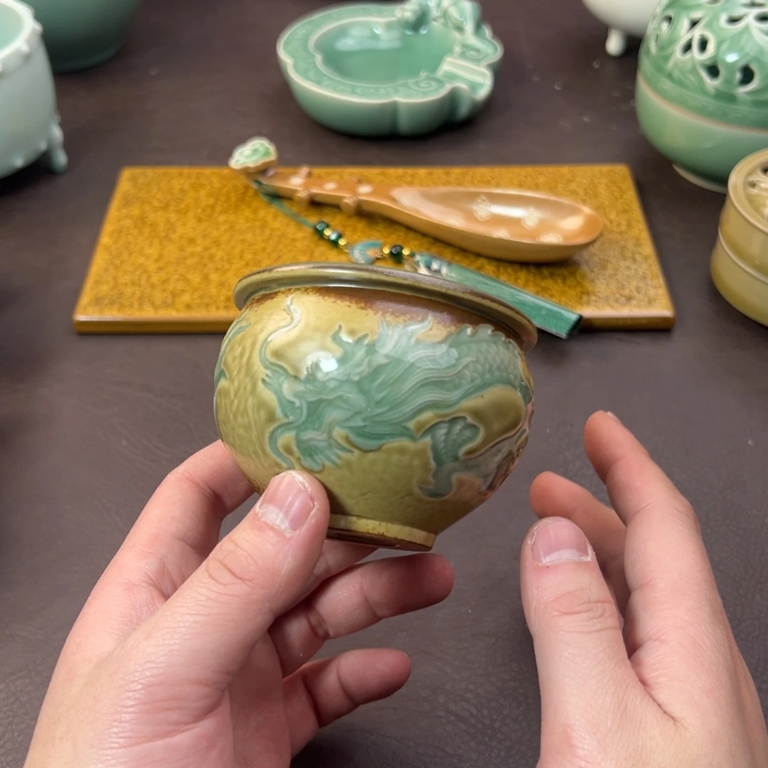 青瓷茶器青瓷茶器微瑕