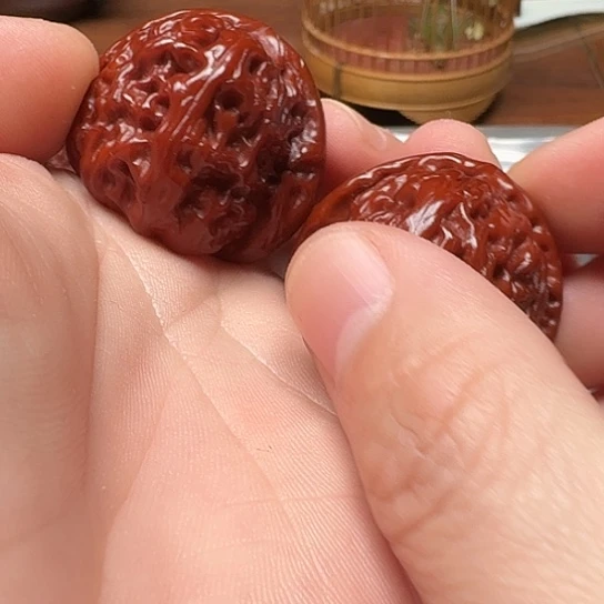 文玩核桃吊坠白狮子045