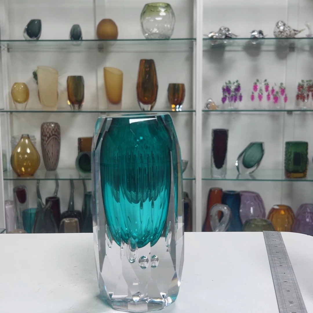 幻彩琉璃花器纯手工制成高度21